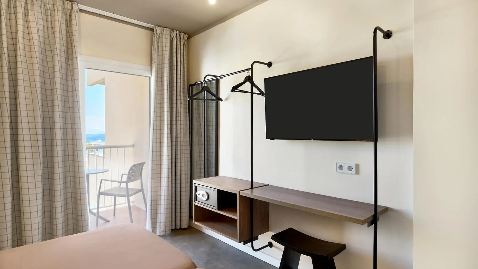 Hotel Tent Palmanova
